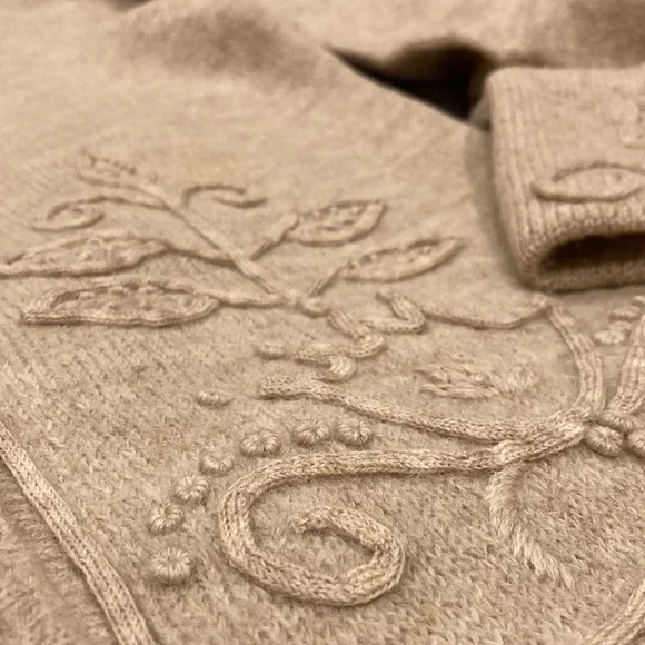 Wool boho sweater - Picture 9 of 14